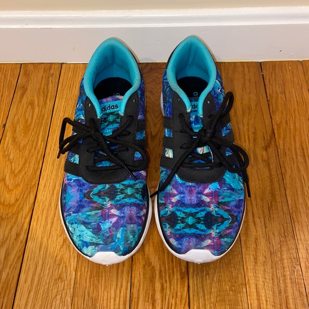Adidas Sneakers